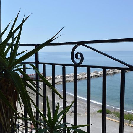 B&B Fronte Del Mare Салерно Экстерьер фото